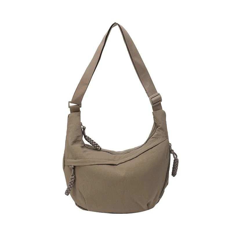 

2025 New Zipper Crossbody Bag Fashionable Commuting Large Capacity Wrinkle Bag Fashionable Simple Casual Dumpling Bag
