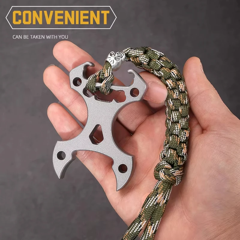 فتاحة زجاجات معدنية متعددة الوظائف من EDC - ملحق محمول خارجي مع باراكورد لسهولة الحمل