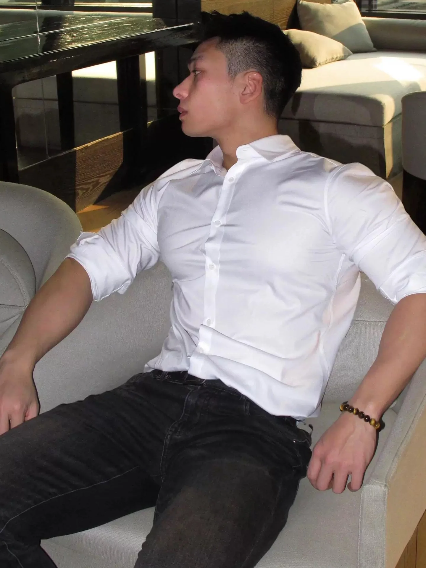 American Style Ice Silk Loose Long Sleeve White Casual Shirt for Men No Ironing Required Breathable Comfortable Workwear