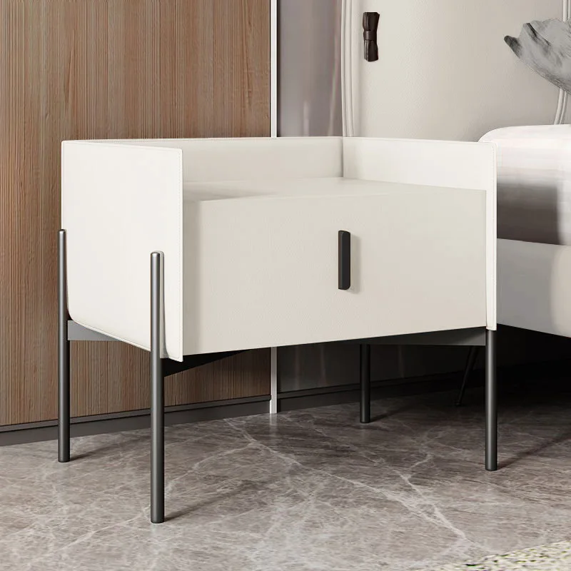 طاولة بجانب السرير إيطالية بسيطة من الجلد ودرج من الخشب الصلب وطاولة بجانب السرير وغرفة نوم حديثة وشقة صغيرة وطاولة بجانب السرير في الفندق #5