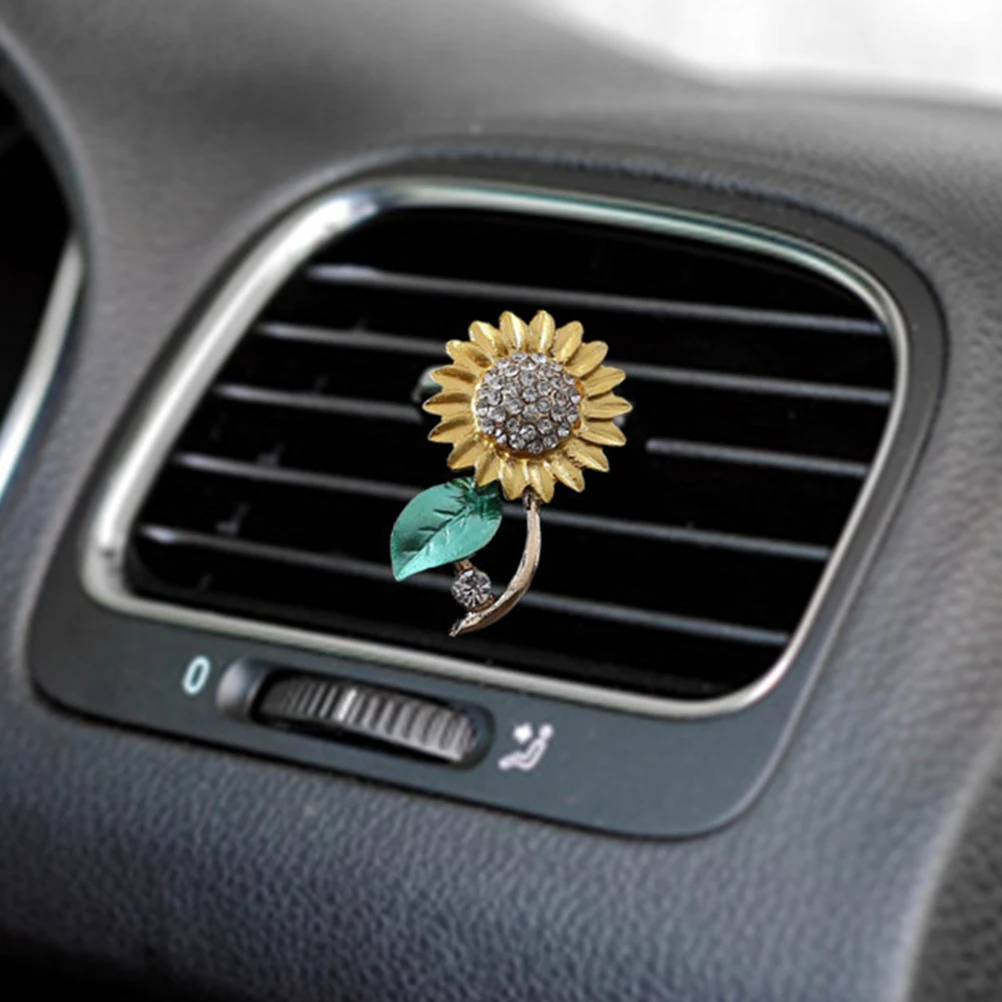 

2Pcs Car Perfume Clip Sunflower Shape Alloy Durable Car Vent Air Freshener Ornament for Interior Decoration Gift