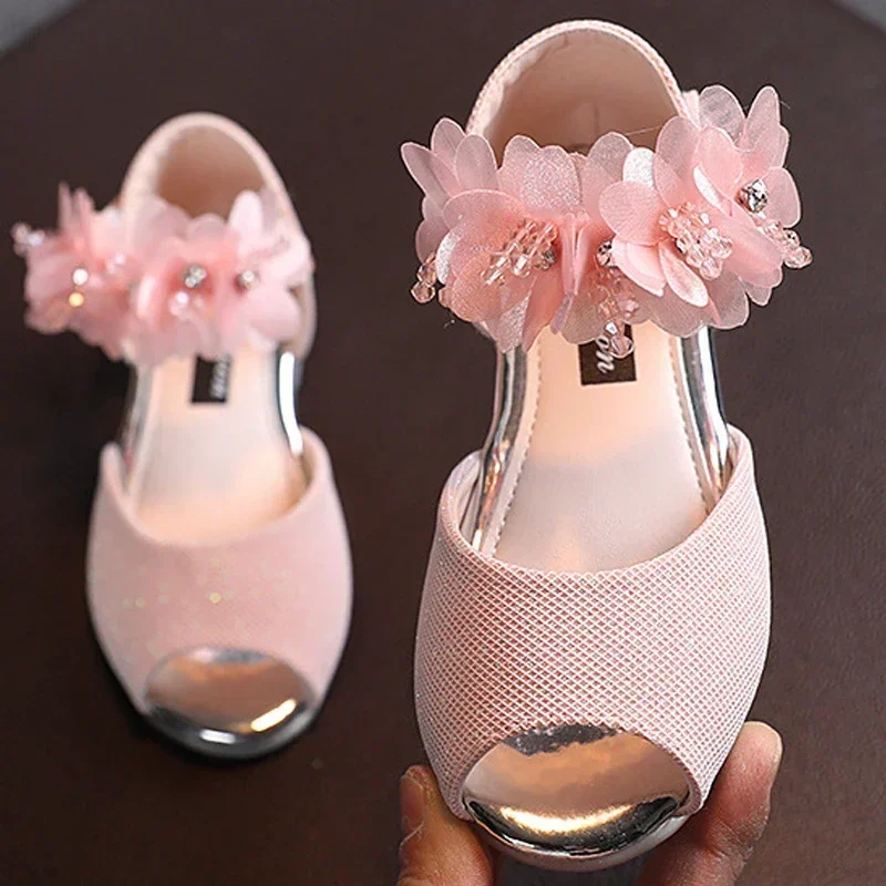 2026 Summer Girls Rhinestone Flower Shoes Low Heel Flower Wedding Party Dress Pump Shoes Princess Shoes For Kids Toddler