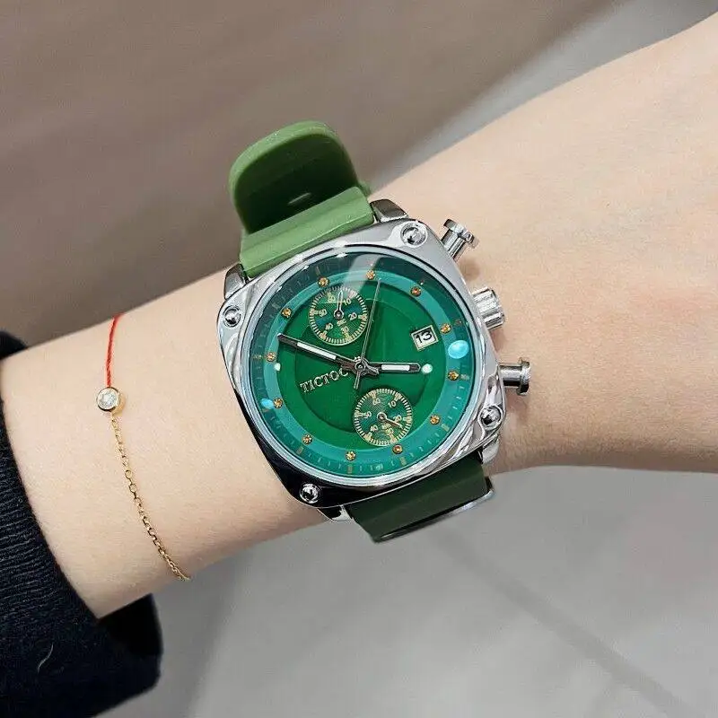 New Multi-Functional Watch With Large Dial, Silicone Strap, And Calendar Function; A Fashionable And Trendy Watch For Women.