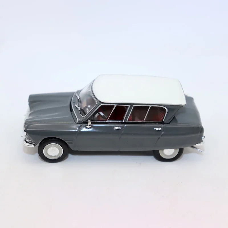 Citroen Ami 6 1967 im Maßstab 1:43, Vintage-Ornamente aus Legierungsautomodell