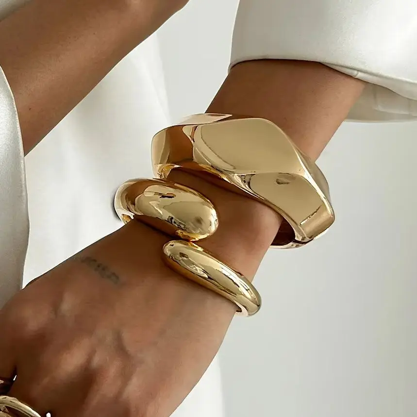

Ingemark Punk Unique Trend Gold Color Water Droplet Bangles Women Men Vintage Chunky Thick Bangle Banquet Party New Jewelry Gift