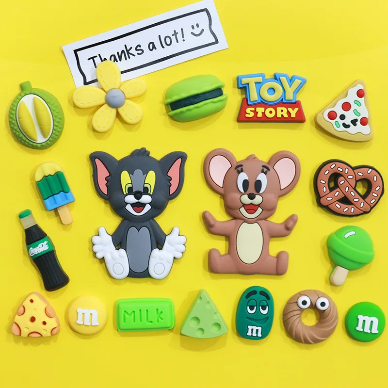 18Pcs Cartoon Tom and Jerry Set Girls Women Shoe Charms DIY Hole Shoes Detachable Buckle Garden Shoes Accessories Festival Gifts