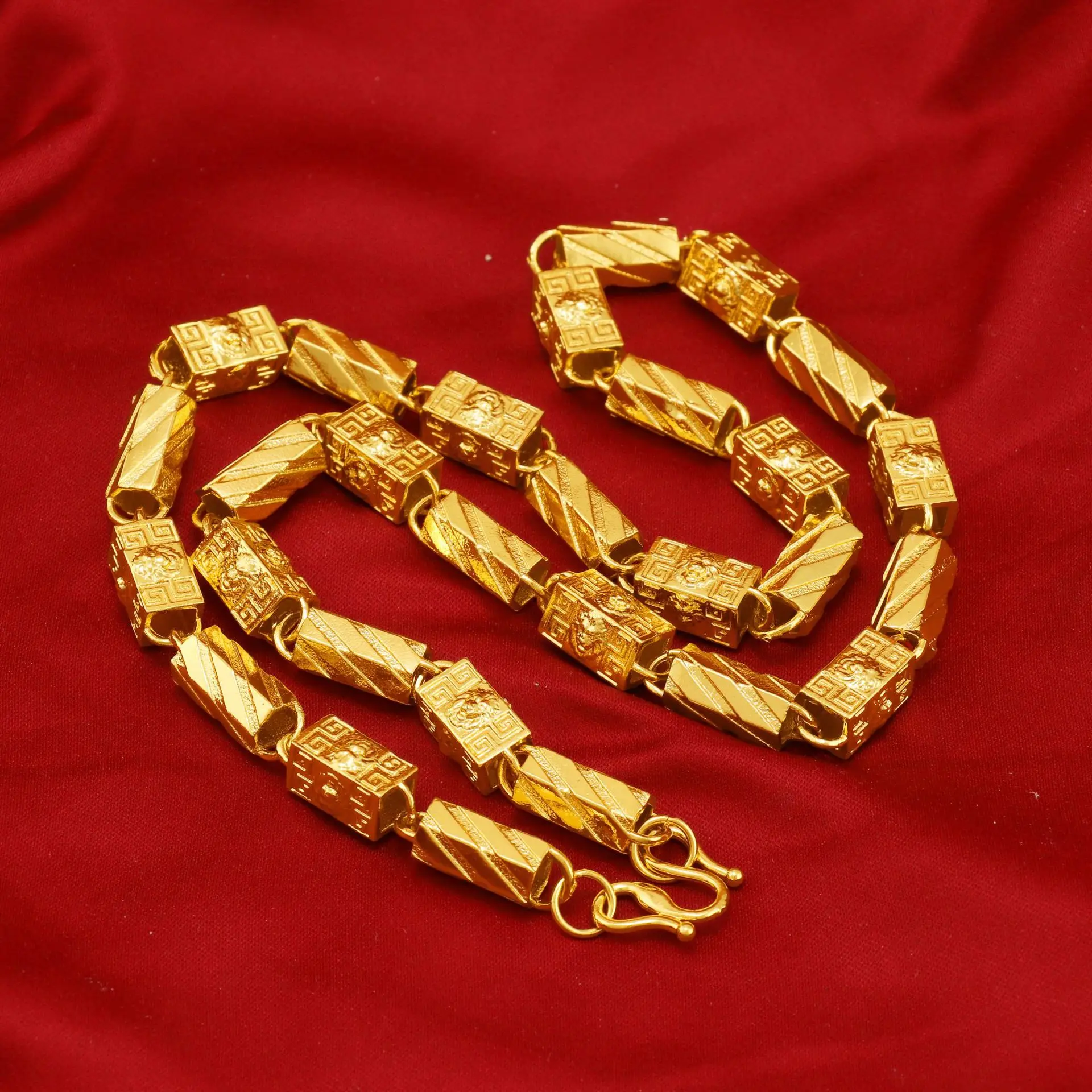 

Men's 24K Gold (AU999) Hollow Square-Tube Shiny Necklace | Double-sided Han Dynasty patterns, elegant for traditional events