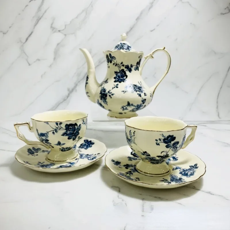 European Retro Coffee Cup and Saucer Ceramic Gold Edge Blue Red Flower Large Capacity Teapot British Afternoon Tea Cup Drinkware