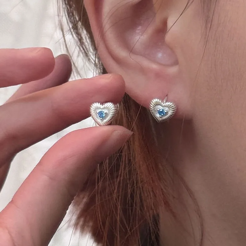 Original Design Trendy Texture Heart Shaped Blue Diamond Heart Shaped earrings for women Striped Mini Earring Daily Jewelry Gift