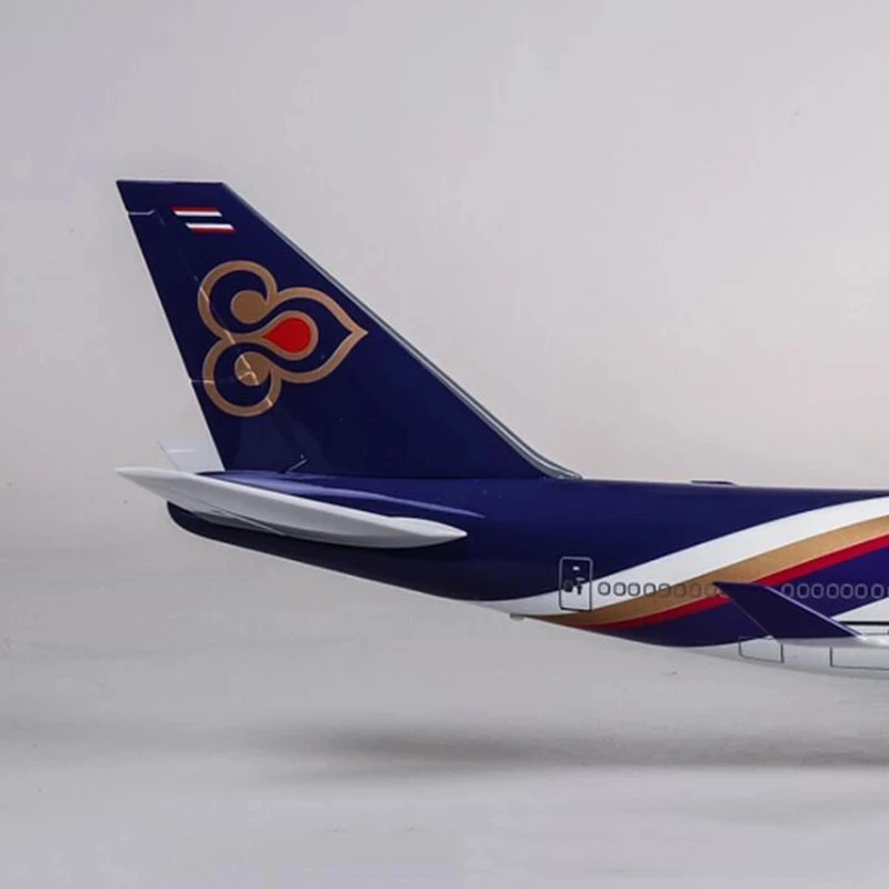 Scale Model Airplane for Thai Airways 747 Die-cast Resin Aircraft 47CM Model Aircraft with Lights and Wheels Plane Set (w