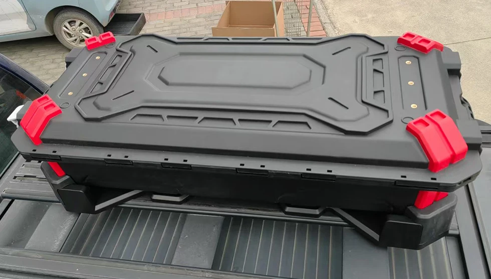 Offroad Car Accessories Universal Plastic Roof Storage Tool Box 76L Come with Two Pieces Brackets Inside Bag Sponge Pad