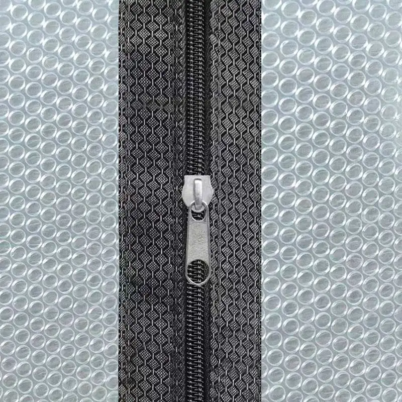Winter balcony windows with anti cold and anti freezing features, zipper opening, no punching, thick bubble windproof curtains