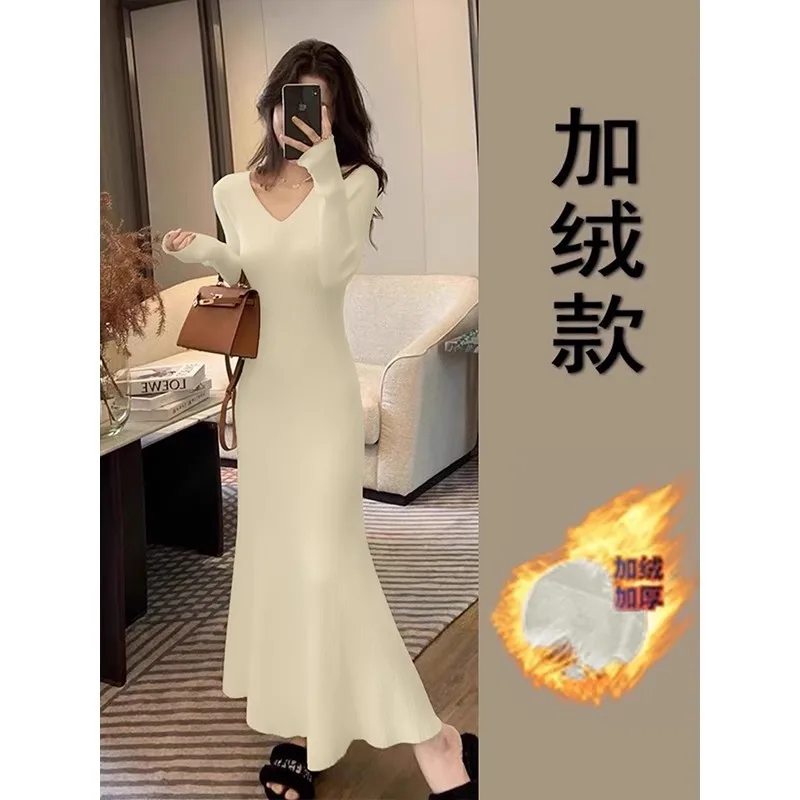 تنورة ذيل السمكة الخريفية للسيدات تنورة معانقة الورك يمكن إقرانها مع معطف وفستان سفلي