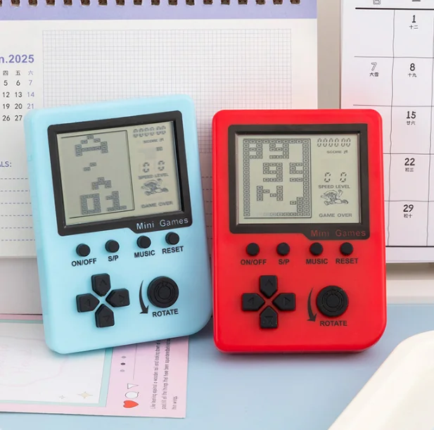1PCS Gift Mini Handheld Game Console Classic Tetris Portable Retro Game Player 26 Games Pocket Electronic Game Machine