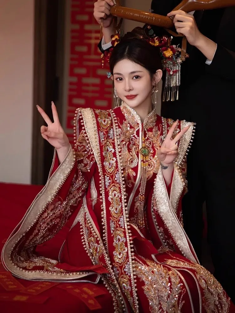 Nowa aksamitna suknia ślubna w stylu chińskim Hanfu z koroną feniksa i czerwonym płaszczem dla kobiet w dużych rozmiarach.