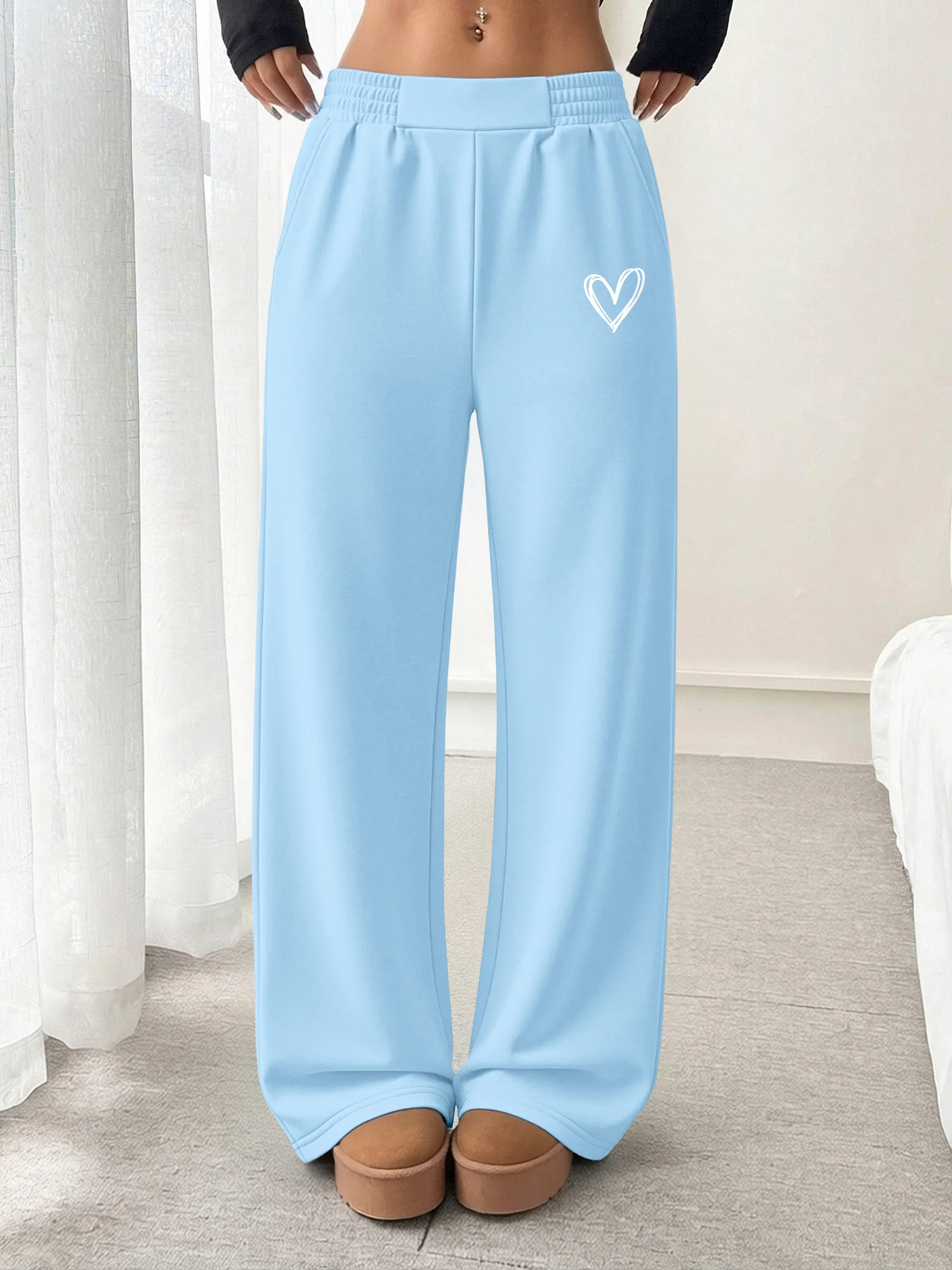

Women's High Waist Wide Leg Sweatpants, Black Trousers with White Sketch Heart Print, Elastic Waist, Loose Fit, Streetwear Wear