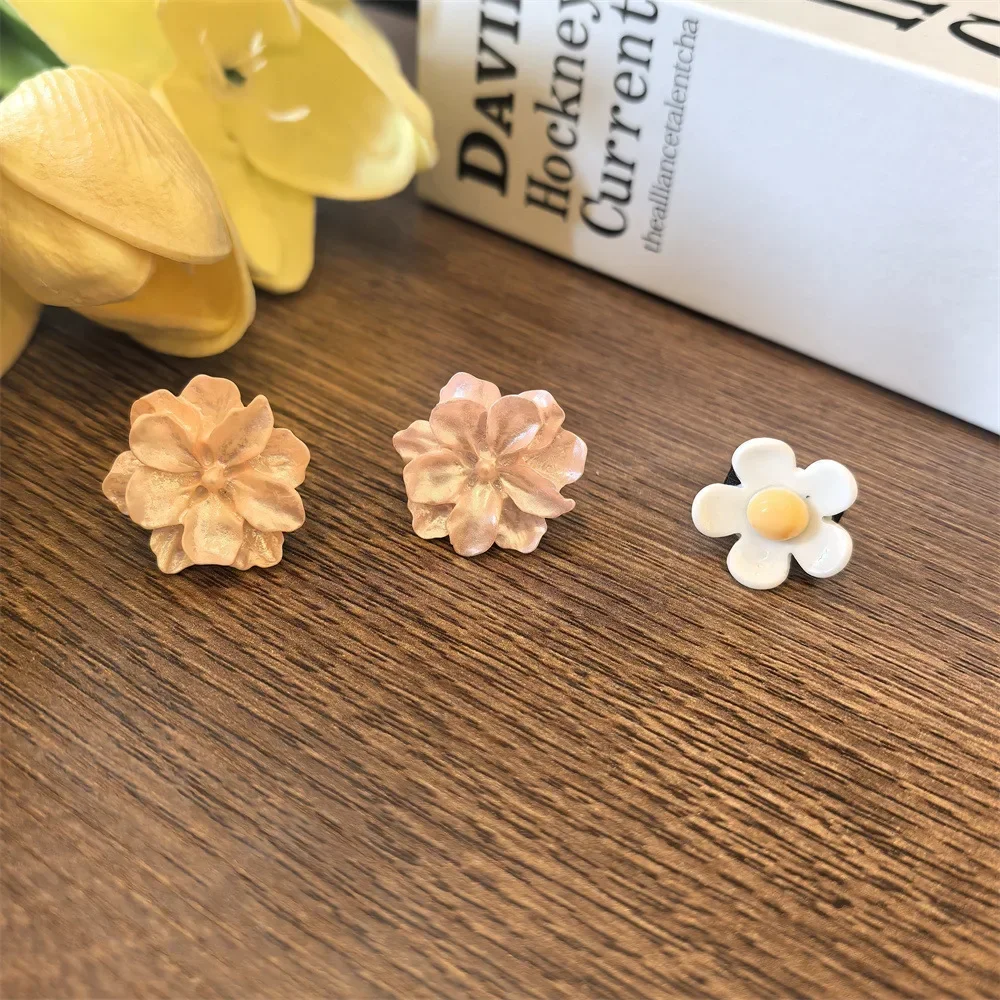 1 Stück Turnschuhe Dekorationen Kamelie Perle Blume Schuh Maiglöckchen Schnürsenkel Charms für Charm Schnalle DIY Schuhe Zubehör – Detail 7