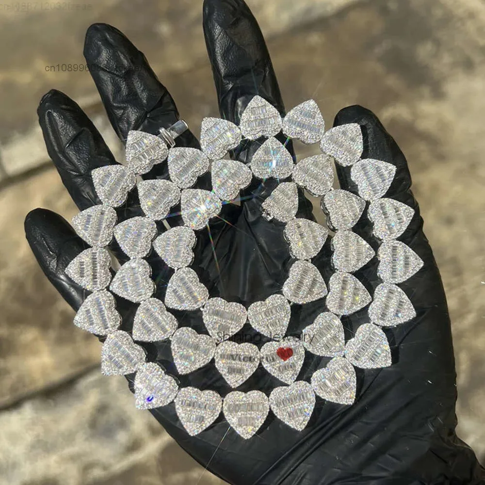 

2023 New Design Iced Out Moissanite Diamonds Baguette Hip Hop Bust Down Custom Made Heart Tennis Chain