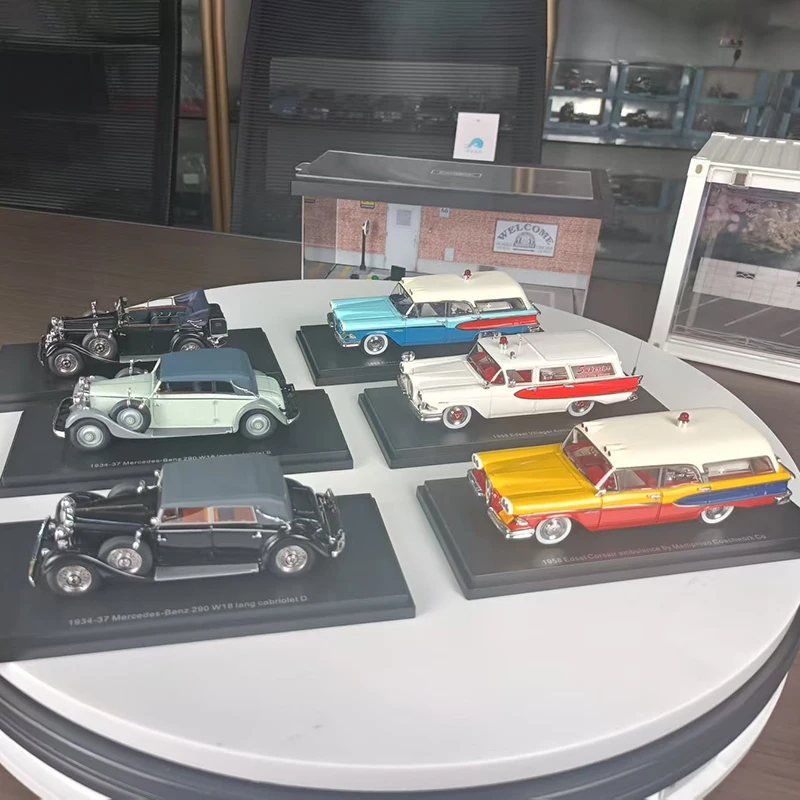 Nostalgia Modello In Resina Auto 1:43 Per 1933 Benz e 1958 Vecchio Stile Ambulanza Altamente Realistico Modello di Auto Modello Collezione Regalo