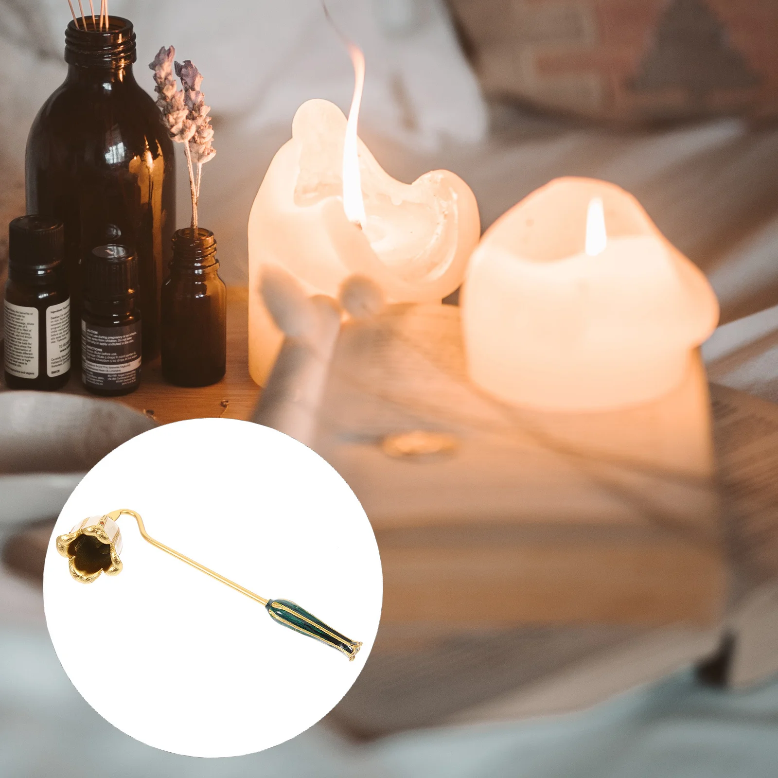 

Long Handle Snuffer Metal Wick Extinguisher for Jar Tea Light Candles Flame Out Tool Home Decor Gift Idea