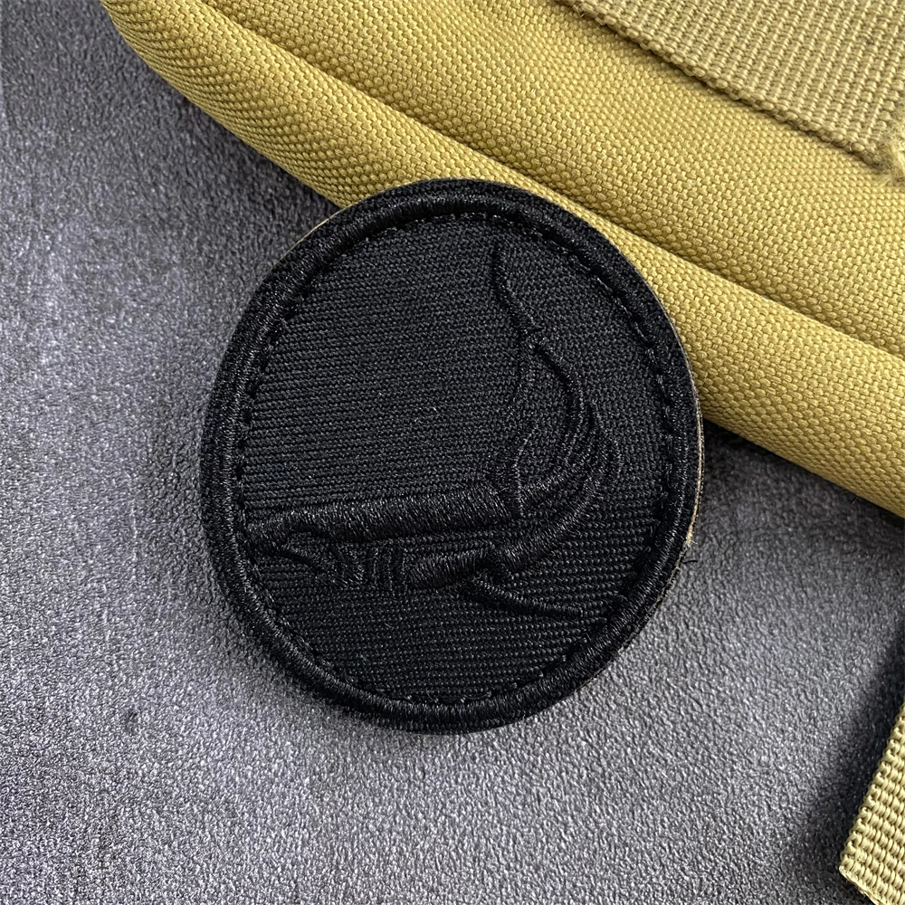 

Shark Line Morale Badge Patch Tactical Military Shark Round Hook and Loop Armband Backpack Hat Accessories Stickers