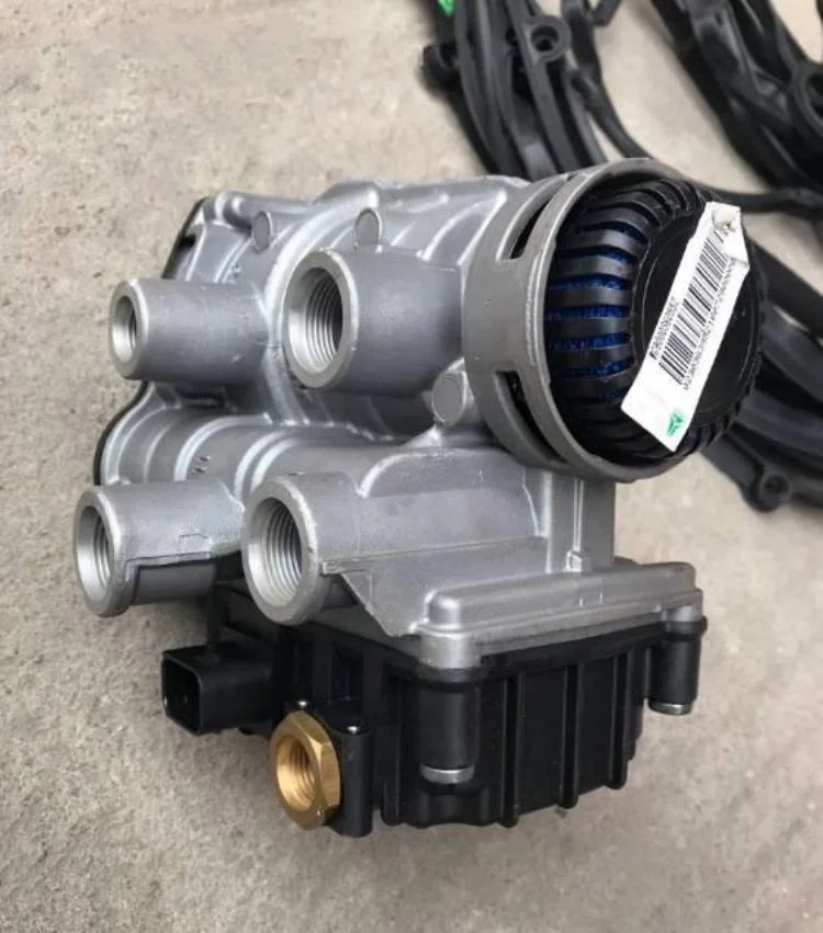 SINOTRUK HOWO Essential EBS3 Trailer Control Valve WG9000360552 New Condition Strong and Durable Truck Parts