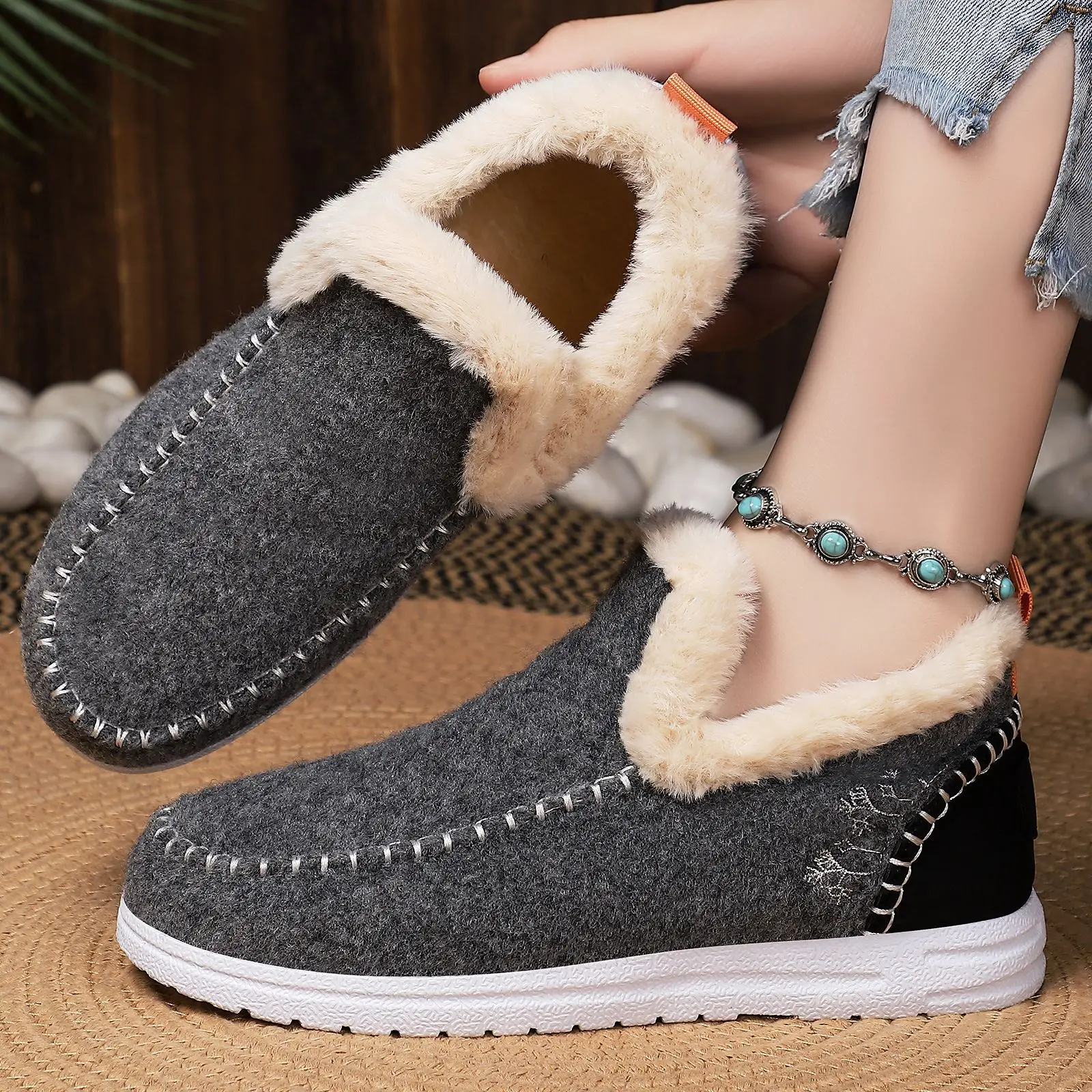 

Cotton Shoes Winter Women's Shoes Velvet Thickened Snow Boots Short Boots Fashionable Warm Ankle Bootie Outdoor Camping Shoes