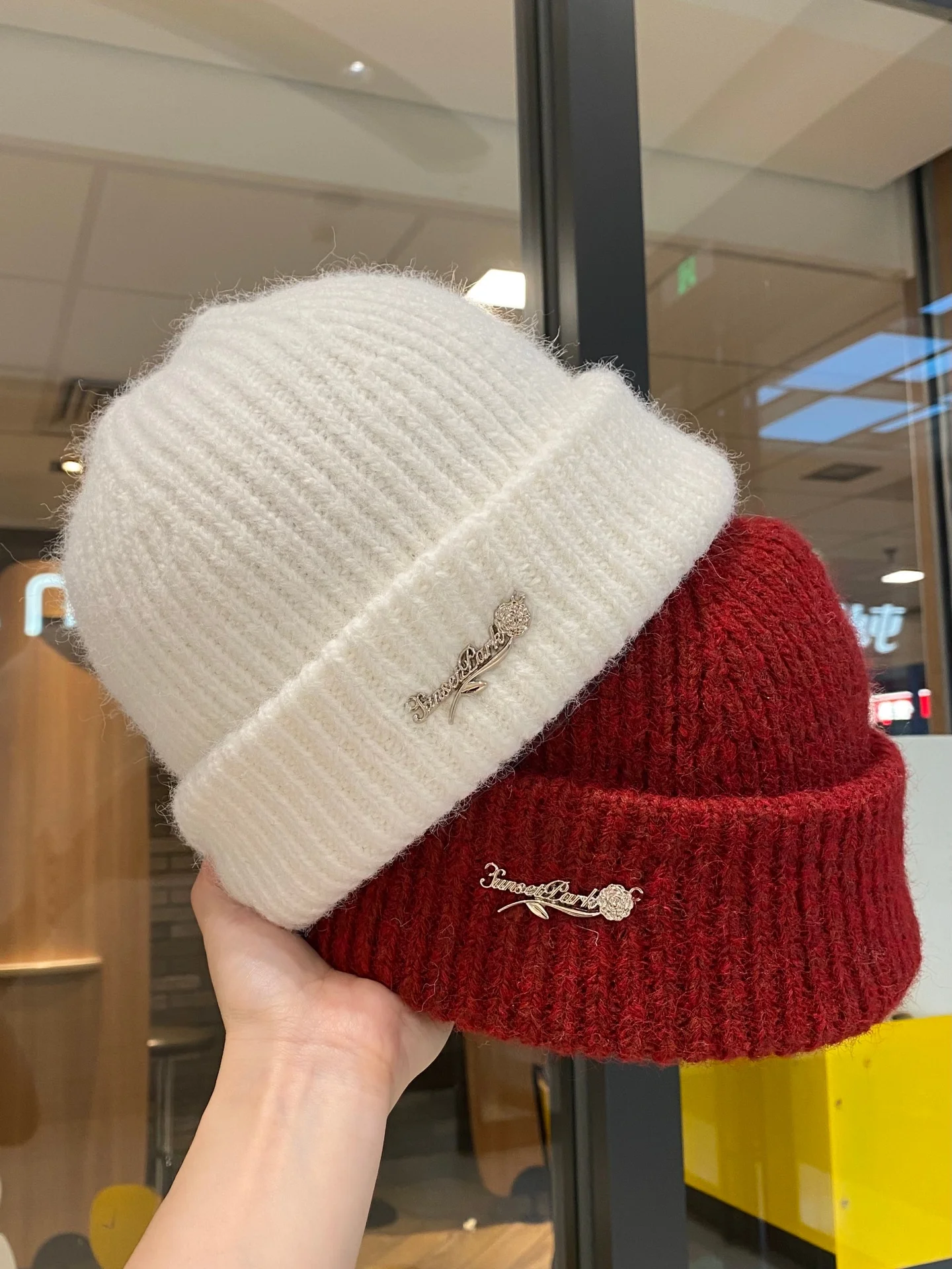 korean-style-knitted-woolen-hat-winter-warm-ear-protection-large-head-circumference-couple-match-face-slimming-cold-hat