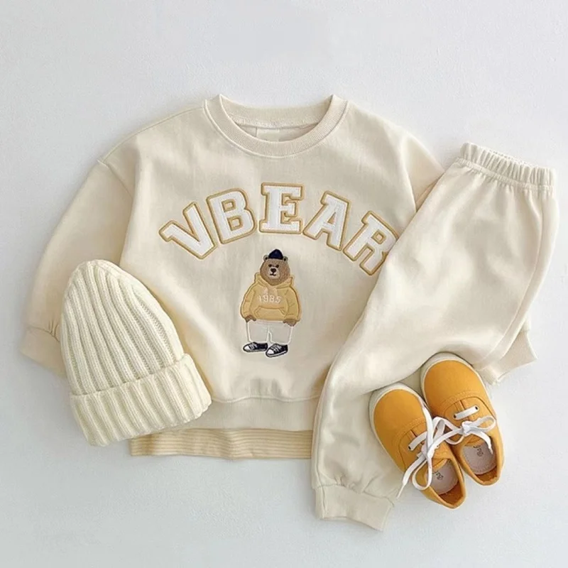 

Baby clothes spring and autumn boys and girls cartoon bear letter printing long-sleeved suit baby simple pullover two-piece set