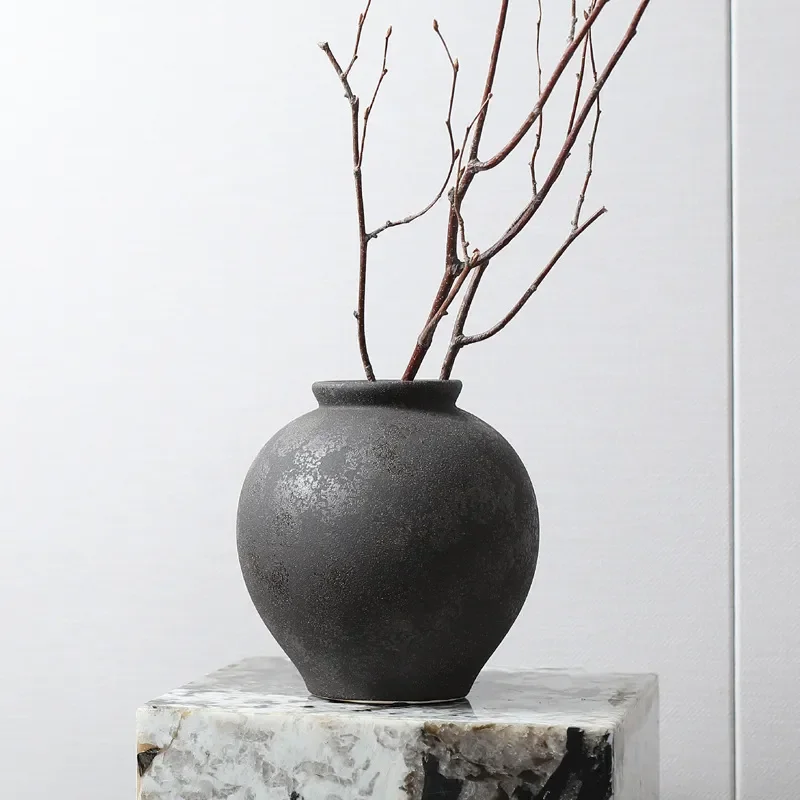 Modern Wabi Sabi Soft Black Ceramic Vase Ornament for Living Room Entrance Homestay Model Room Desktop Art Flower Ware