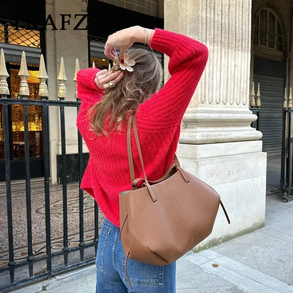 TRAFZA 2024 Autumn Winter Casual Knitted Women Sweater Fashion Vintage Solid Raglan Sleeve O Neck Single Breasted Ladies Sweater