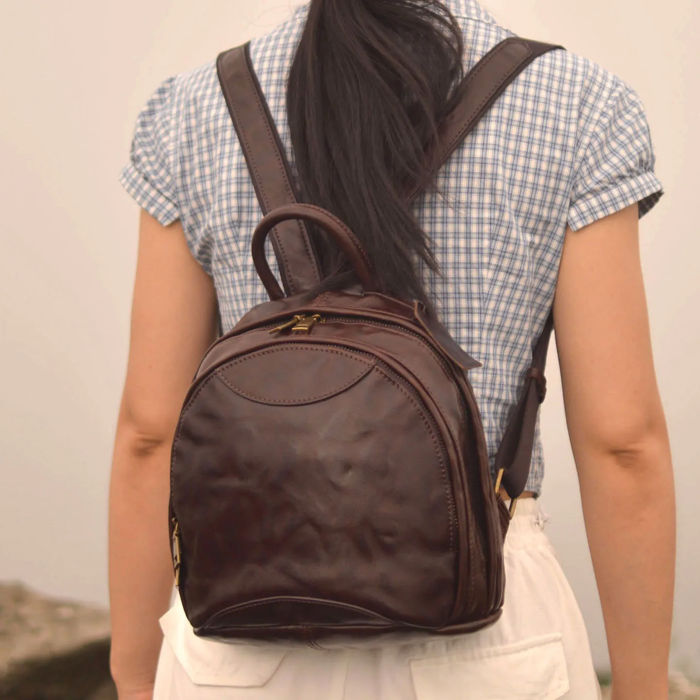 AETOO Leather small double shoulder bag - New stylish and versatile women's backpack suitable for both work and casual wear. A u