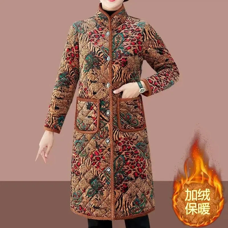 Mantel katun ibu musim dingin 2023 mantel katun longgar hangat tertutup panjang wanita jaket katun tahan debu usia menengah mantel katun modis