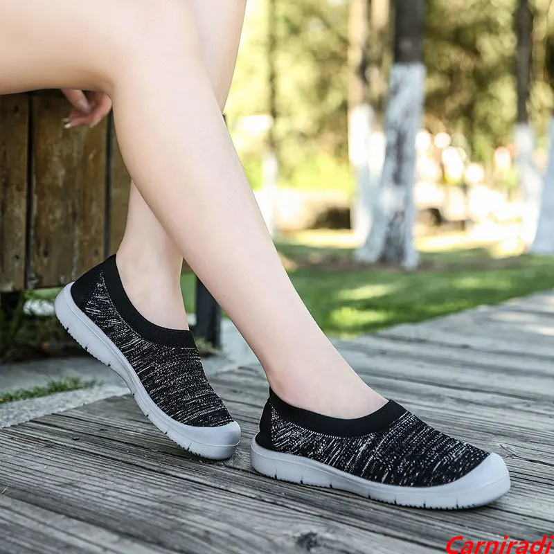 

Fashion Flying Weave Slip-On Casual Shoes Women Sports Breathable Lightweight Sneakers Ladies Non-Slip Big Size 42 Jogging Shoes