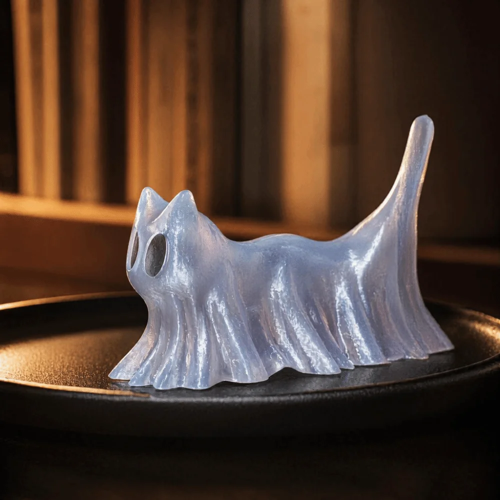 3PCS/SET Funny Halloween Cat Figurines Plastic Material Glow-in-the-Dark Ghostly Cats Unique Design Miniature