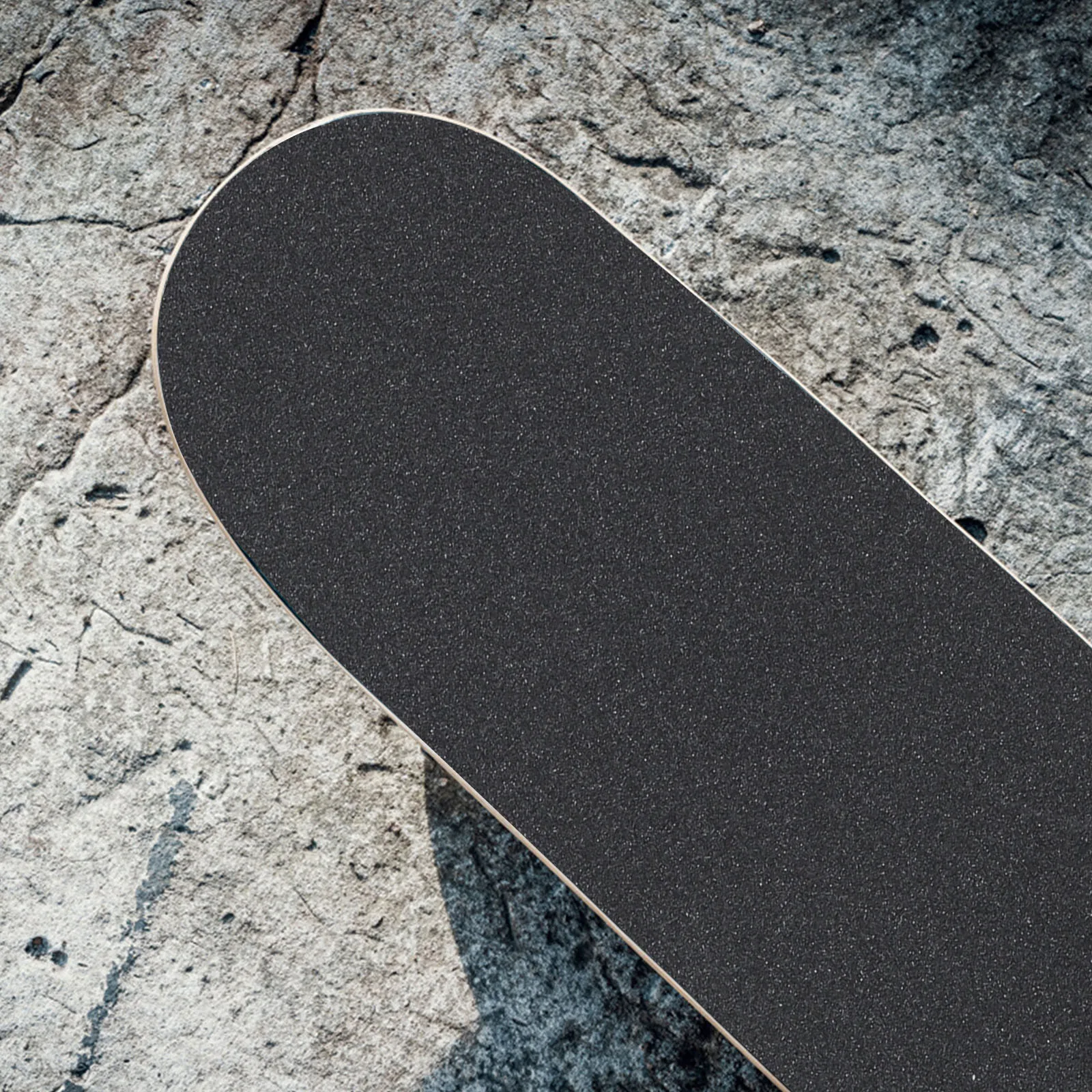 

1pc Skateboard Sandpaper Wear-Resistant Grip Tape Cuttable Diy Replacement Scooter Sheet Anti-Skid Skateboard Part