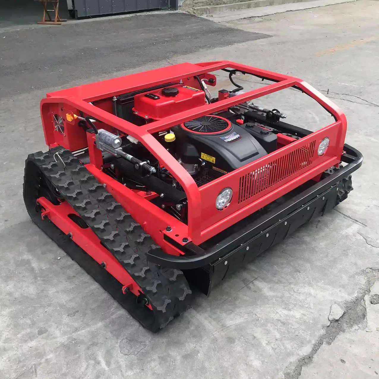 リモートコントロール 15馬力 800 1000 mm 1200mm ディーゼル ロボット芝刈り機 草刈機 フレールモア クローラー式芝刈り機