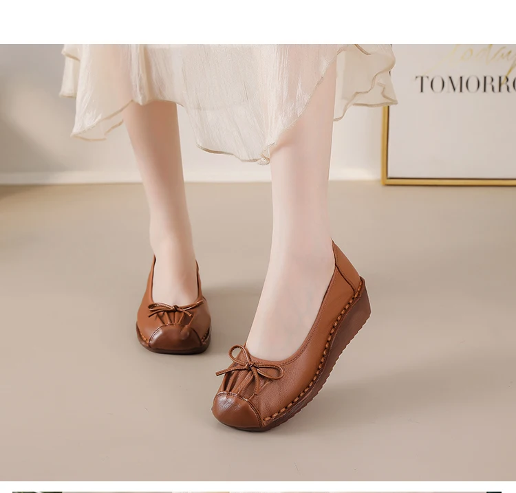 Neue Vintage-Pumps mit plissierter Schleife, Damen-Keilabsatzschuhe, flache Schuhe aus echtem Leder, handgefertigte Slip-On-Loafer für Damen, Retro-Hochzeitsschuhe in Rot. – Detail 6