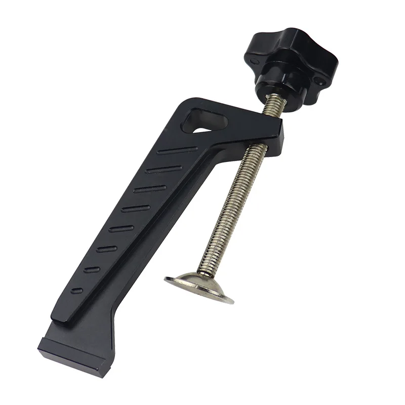 

Зажим для фрезерования пазов 45 типа, специальный направляющий зажим с ручкой, G-образный зажим для стола, прост в использовании и удобен.