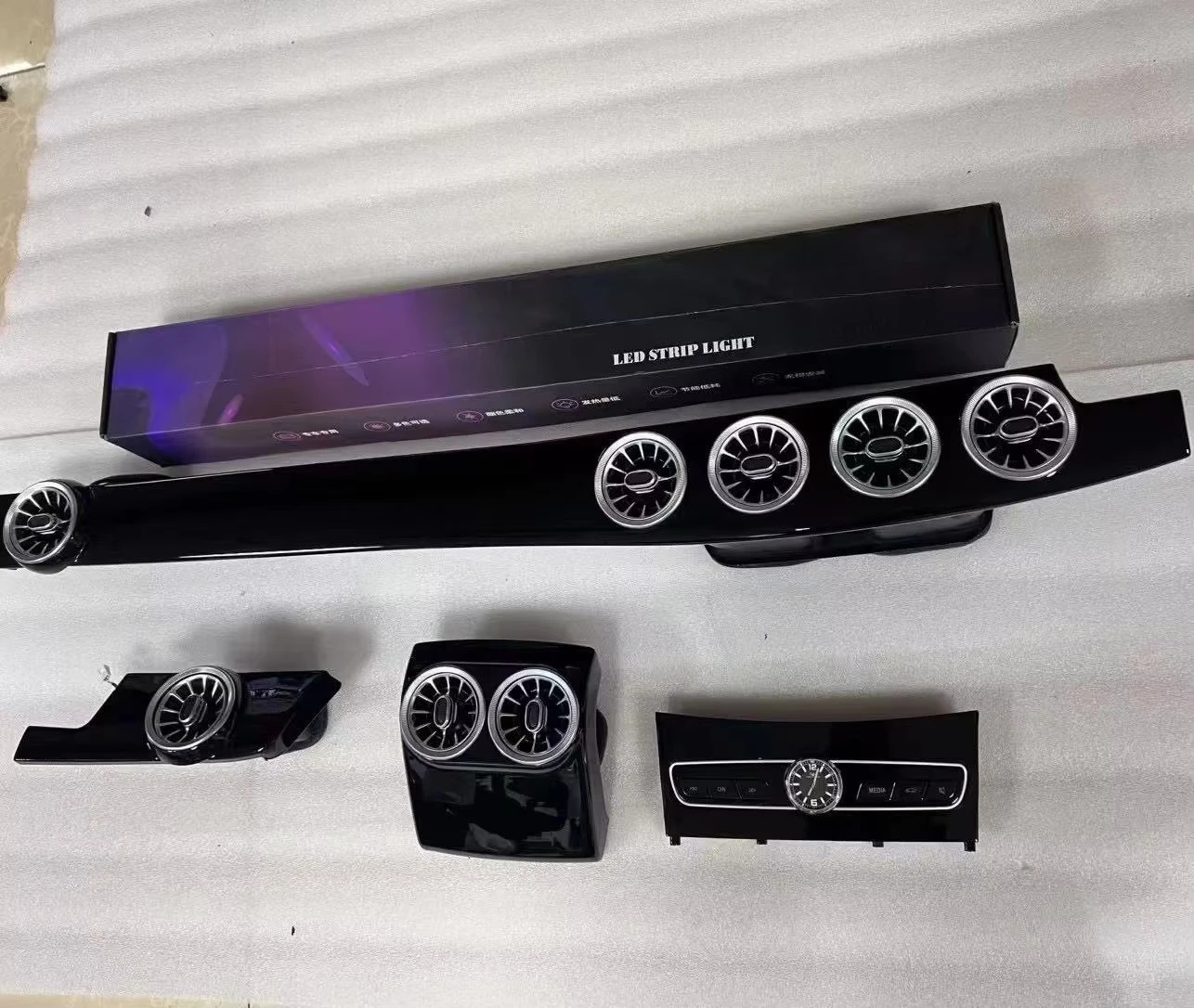 右側アクセサリー インテリア タービンベントパネル オーバーレイ E W212 W207 E300 E260 E200 E320 インテリア センターコンソール用