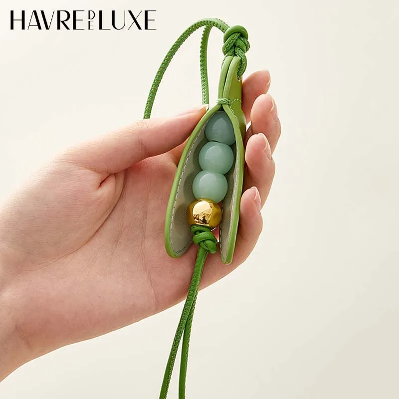 Cowhide pea bag charm keychain car accessories handmade pea pods leather bag pendant High-end bag accessories