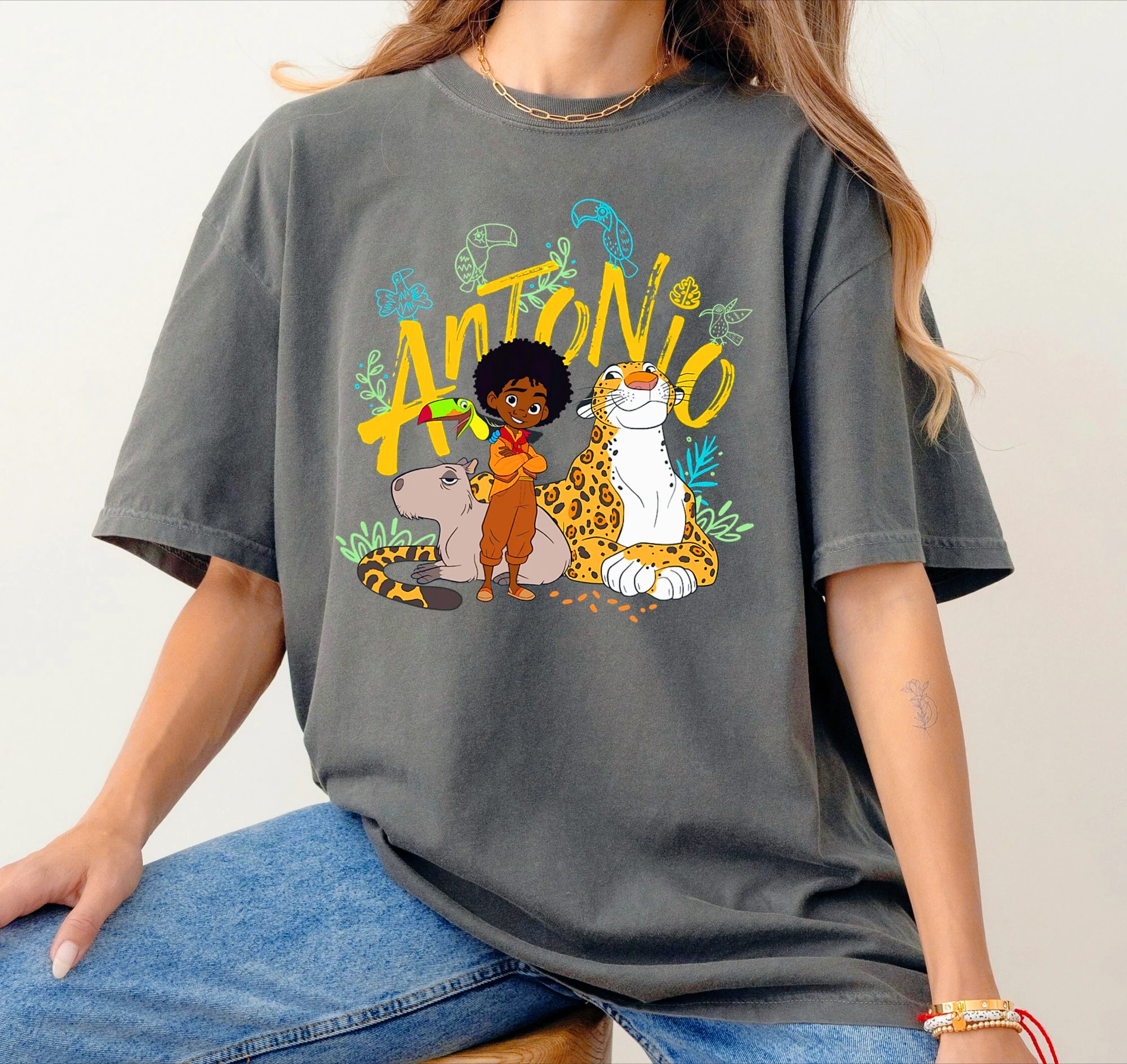 تي شيرت نسائي مطبوع من Disney Encanto بأكمام قصيرة ملابس للأولاد ملابس عائلية للوالدين والطفل ملابس أطفال بنات