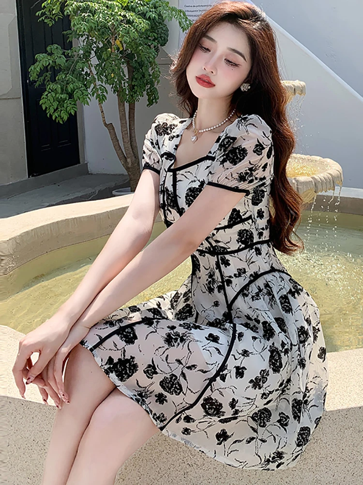 Damesmode Gebloemde Korte Mouwen Vierkante Kraag Kawaii Jurk Zomer Elegante Casual Korte Jurk 2024 Koreaanse Bodycon Feestjurken