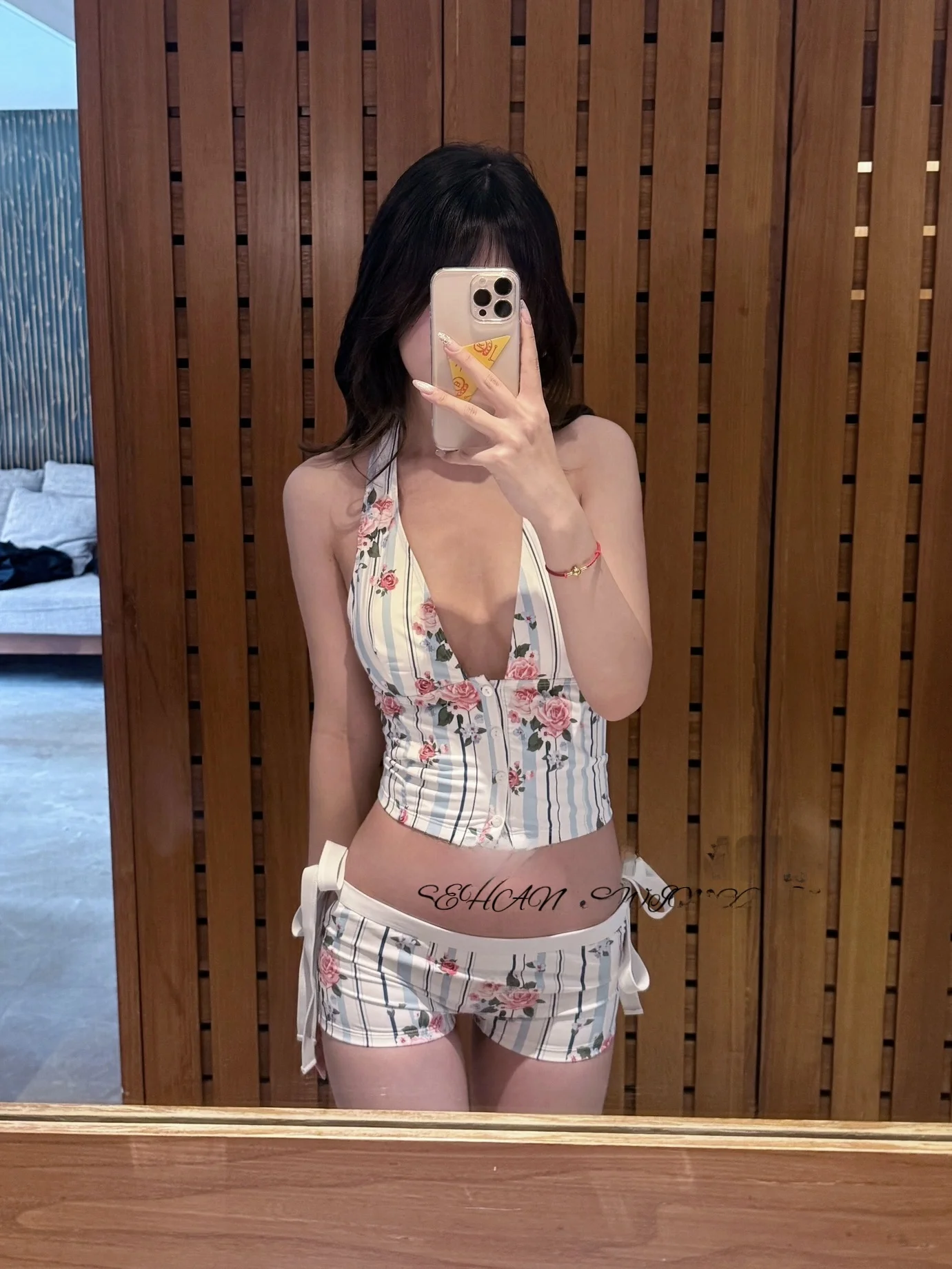 

Новый красивый сине-белый женский купальник-фликини с разрезом, пляжный, для отдыха, из полиэстера, нейлона и лайкры