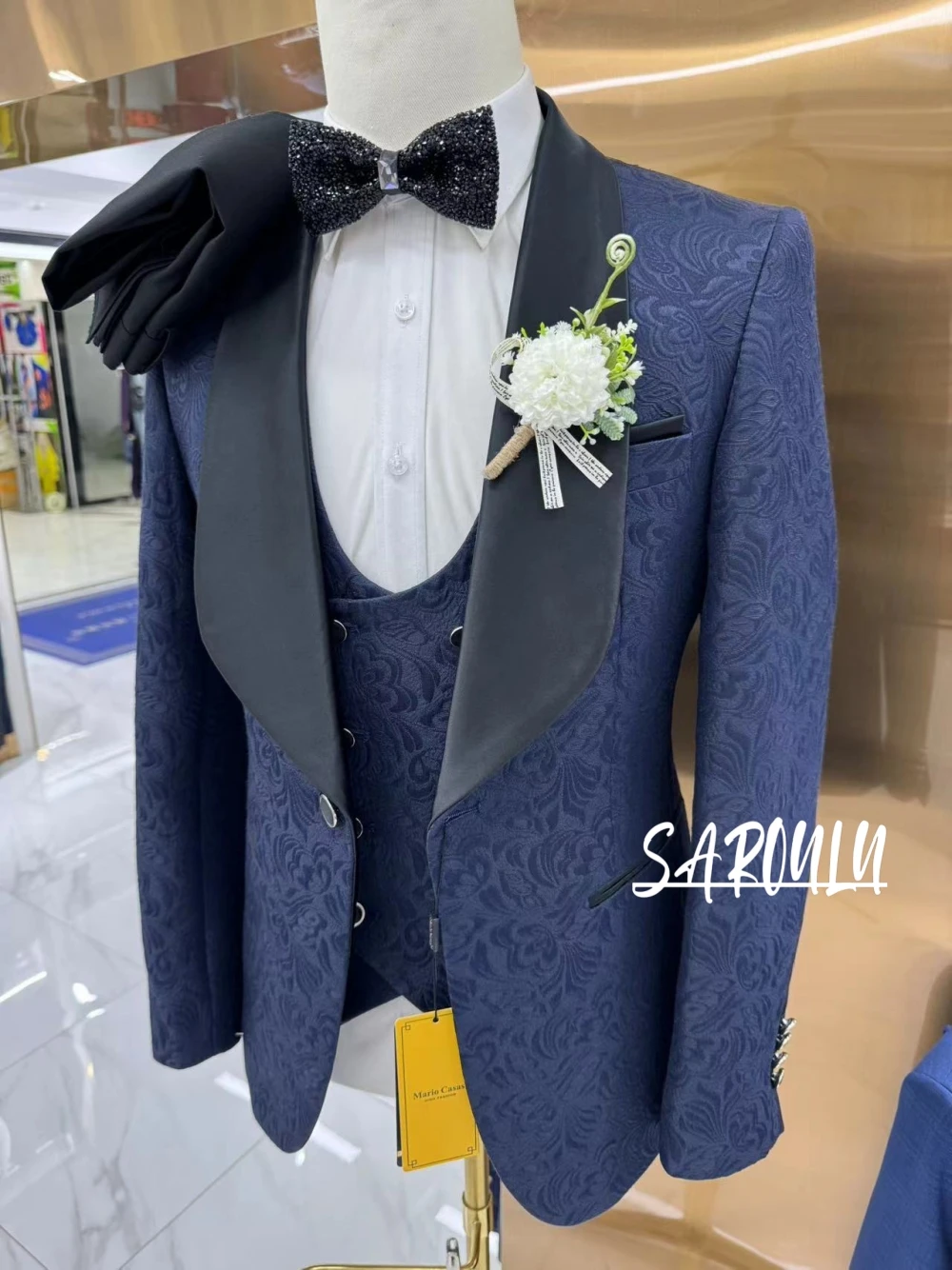 

Delicate Jacquard Weave Man's Suit Banquet Party Customized 3-pieces Set Modern Single Breasted Groom Wear Jacket Vest Pants