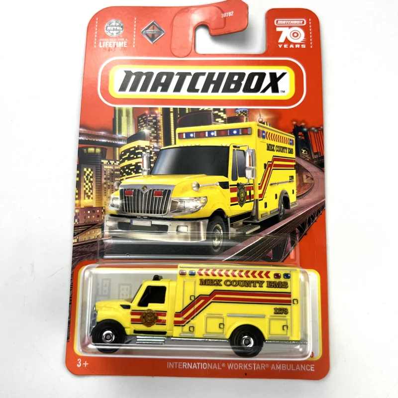 2023 Matchbox Cars INTERNATIONAL WORKSTAR AMBULANCE 1/64 Metal Die-cast Collection Model Car Toy Vehicles