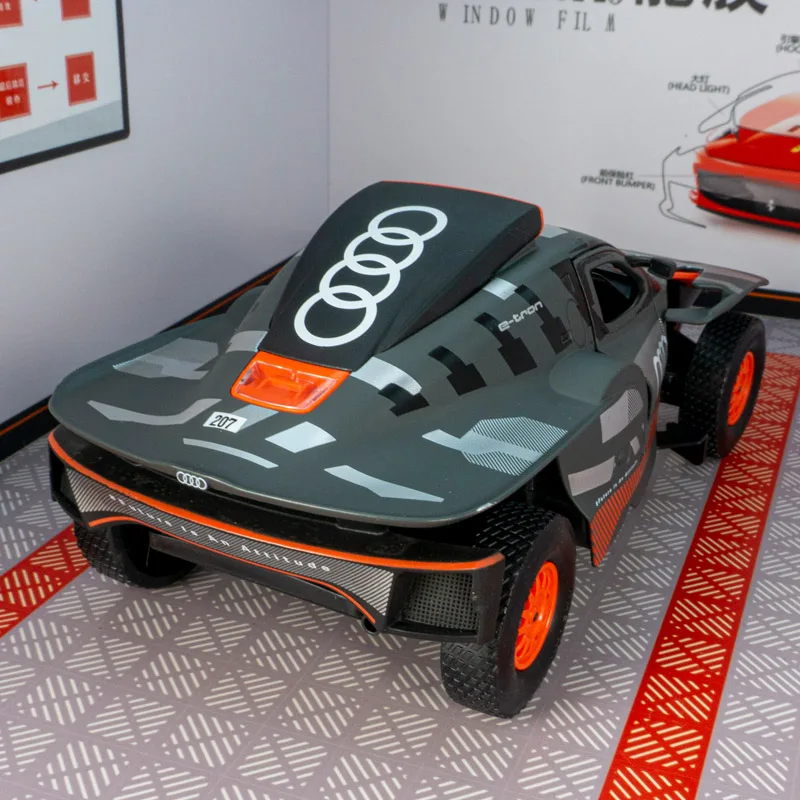 Rastar 1:24 Audi RS Q e-tron, Modelo de Aleación de Auto de Rally, Decoración Estática, Adorno de Colección, Puertas en Ambos Lados que se Pueden Abrir
