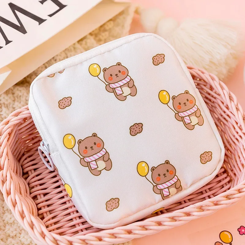 Kawaii Makeup Pad Bear Napkin Bag for Women and Girls, Storage Bag, Purse, Sanitary Napkin Bag, Mini Data Cable Organizer