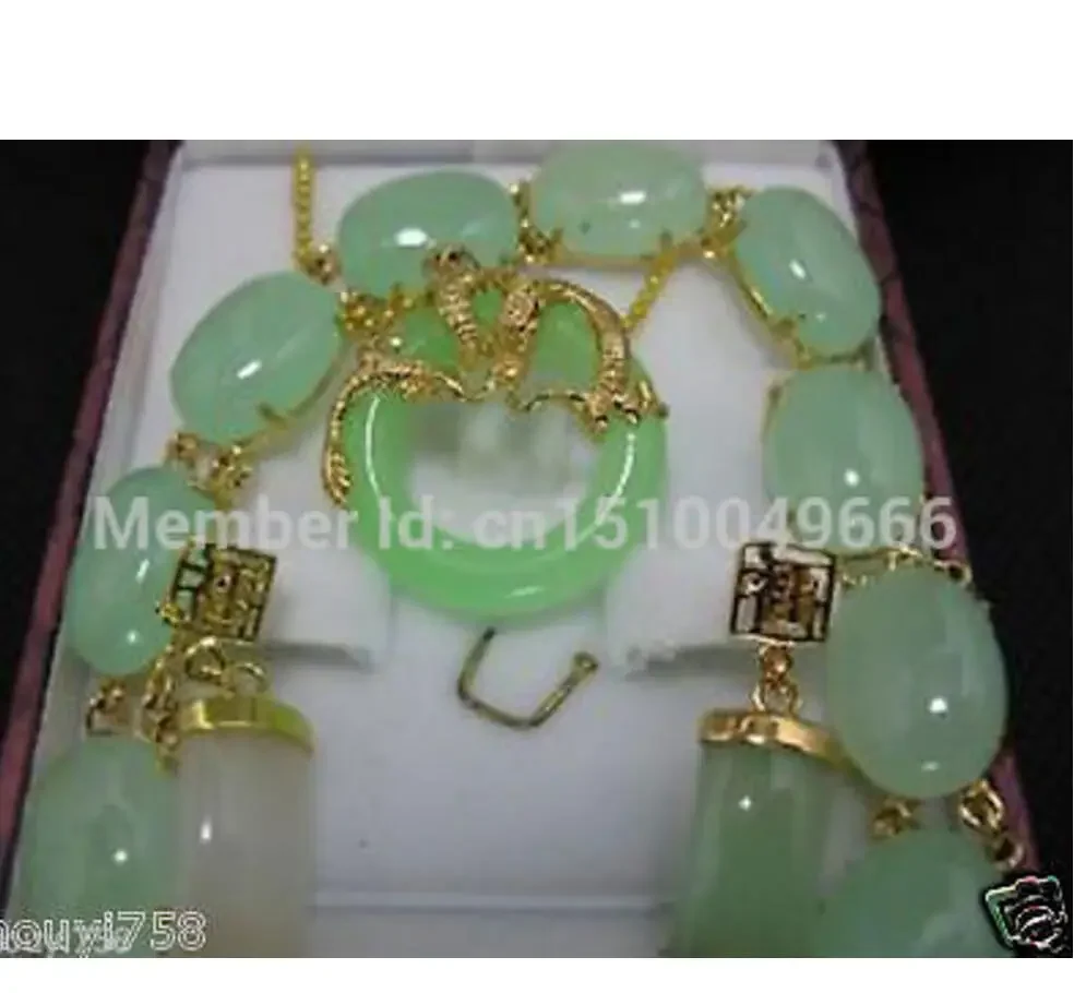 

Charming Set Jewelry Green jade Bracelet earring pendant gem