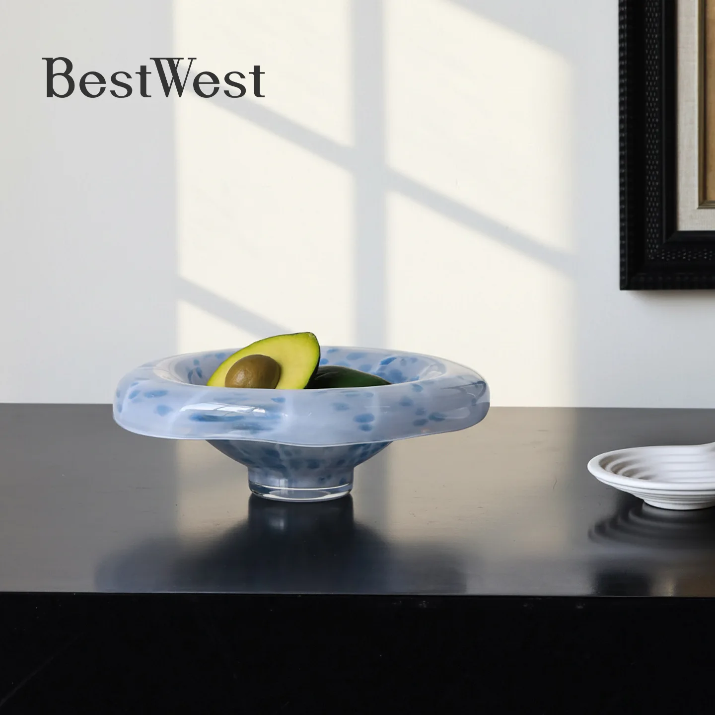 

High Grade Blue Glass Fruit Bowl Light Luxury Vintage Design Home Coffee Table Decorative Tray for Snack Dried Fruit Storage
